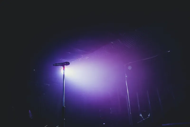 An 18-Minute TED Talk, One Stormed Stage, and a Venue That Will Never Host Breadstick Content Again