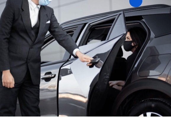 The Rise of Chauffeur Cars in SG – Mix of Luxury & Comfort