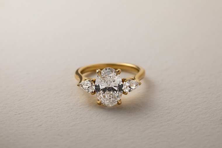 The Crown Jewel: 9 CARAT DIAMOND Royalty